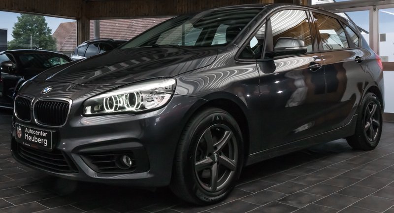 BMW 218 d/NAVI/PANO/LED/SHZ/1.HAND