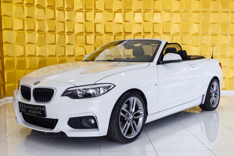 BMW 220 i M SPORTPAKET/LEDER/TÜV&SERVICE NEU
