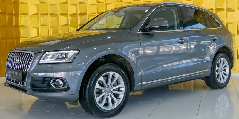 Audi Q5 3.0TDI Quattro S Line/SPUR/NAVI/Kam./Pano/ACC