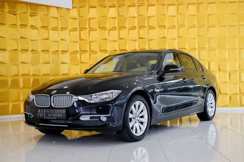 BMW 320 d AUTOMATIK/SHZ/NAVI/GARANTIE/TÜV NEU