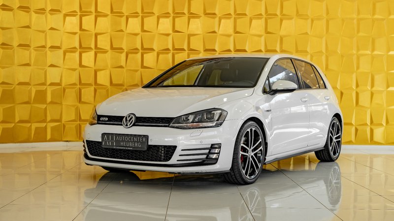Volkswagen Golf VII GTD DYNAUDI KAMERA NAVI LEDER
