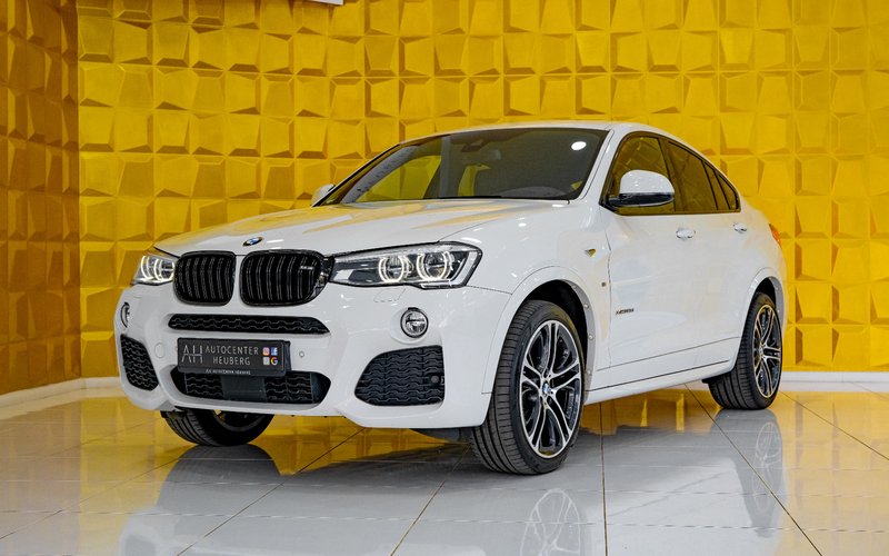 BMW X4 3.0d M SPORTPAKET KAM SPUR TOT HUD PANO ACC