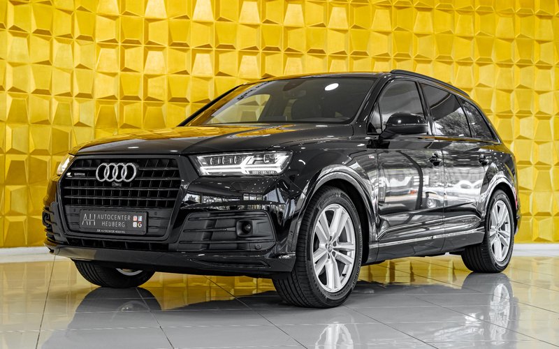 Audi Q7 3.0TDI QUATTRO S LINE 100% VOLL ACC MATRIX LUFT
