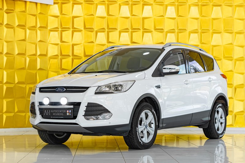 Ford Kuga  5 JAHRE GARANTIE TÜV NEU