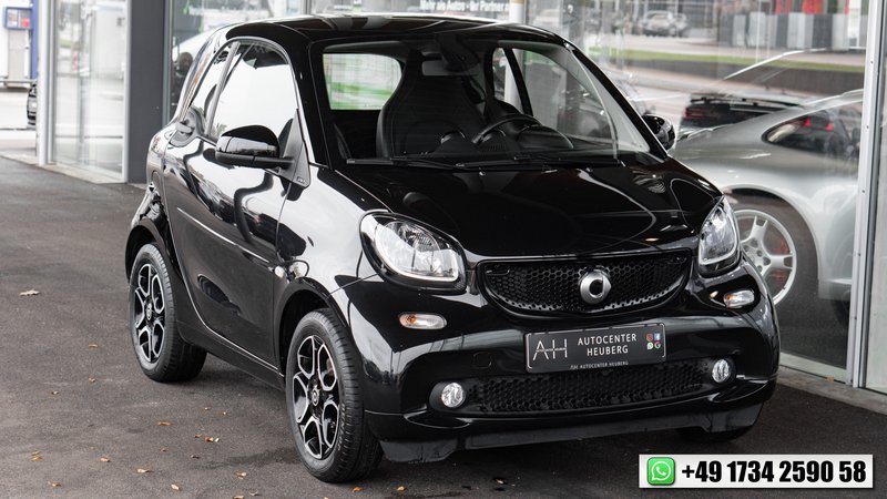 smart fortwo coupe  PANO NAVI PDC SHZ TEMPOMAT