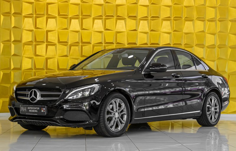 Mercedes-Benz C 180 NAVI PDC V&H 2 Hd TEMPOMAT