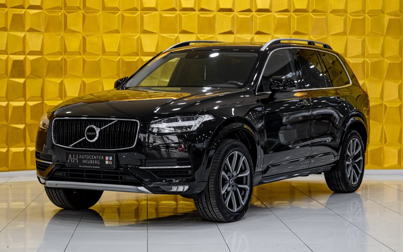 Volvo XC90 Momentum AWD  D5  KAM ACC VIRTUAL SPUR