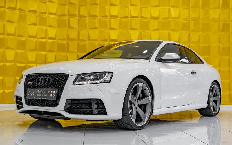Audi RS5 Coupe 4.2 FSI quattro PANO SERVICE NEU!