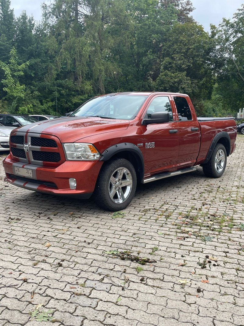 Dodge RAM 5.7l V8 HEMI GAS DOPPELKABINE FLOWMASTER