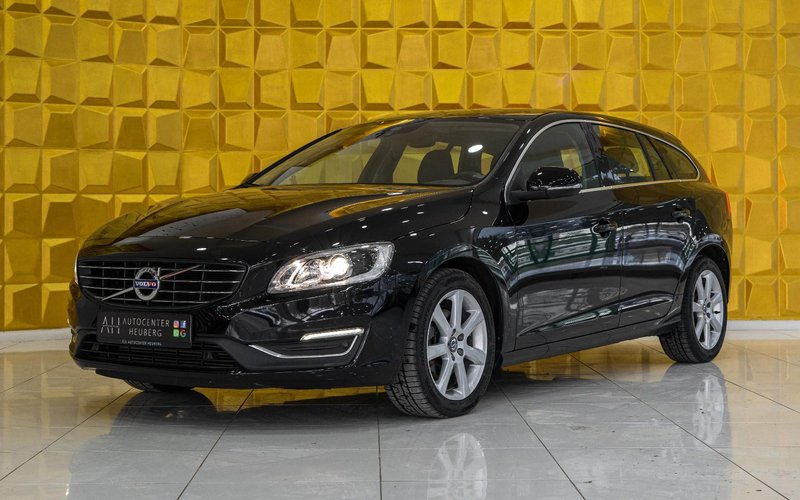 Volvo V60 2.0L NAVI PDC SERVICE NEU ELEK.SITZE