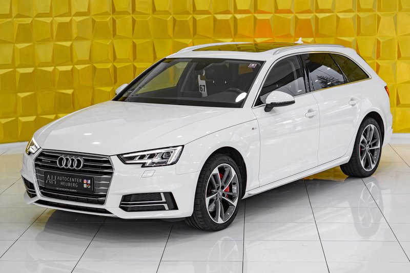 Audi A4 quattro S Line PANO VIRTUAL KEYLESS MATRIX