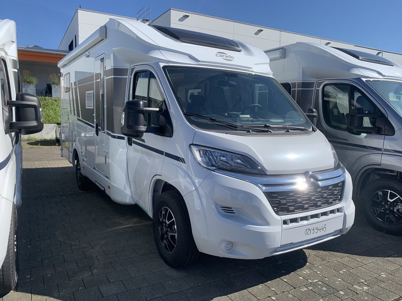Carado T 338 Top Ausstattung/Markise/Hubbett