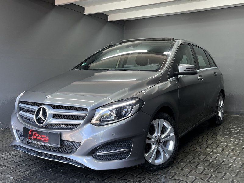 Mercedes-Benz B 200 d, AUTOMATIK, PANO, LED, R-KAMERA, COMAND