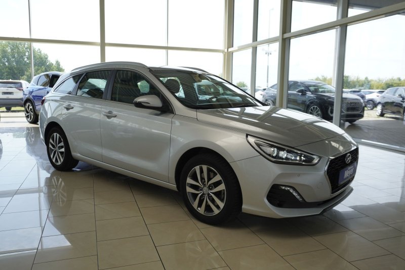 Hyundai i30 CW 1.0 T-GDI 120PS Voll-LED/Navi/Kamera/Winterp.