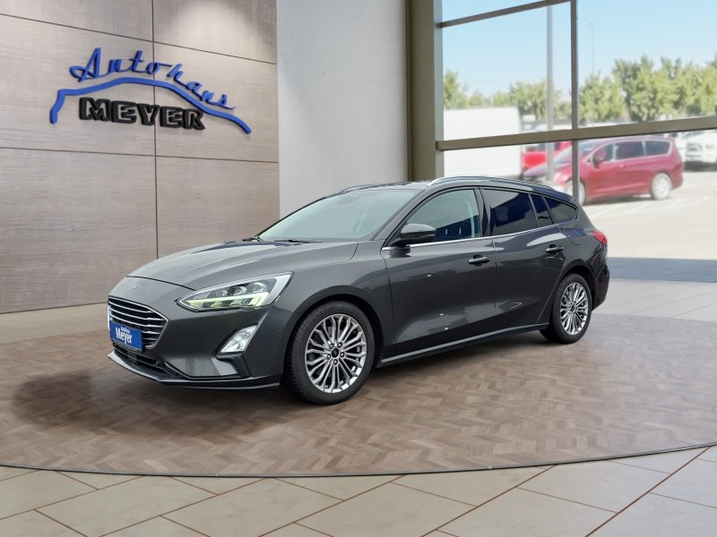 Ford Focus Turnier Titanium Voll-LED/Navi/Winterp.