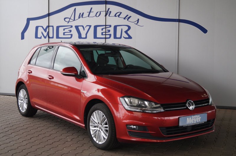 Volkswagen Golf VII Cup 1,6TDI Pano/aAHK/Standheizung