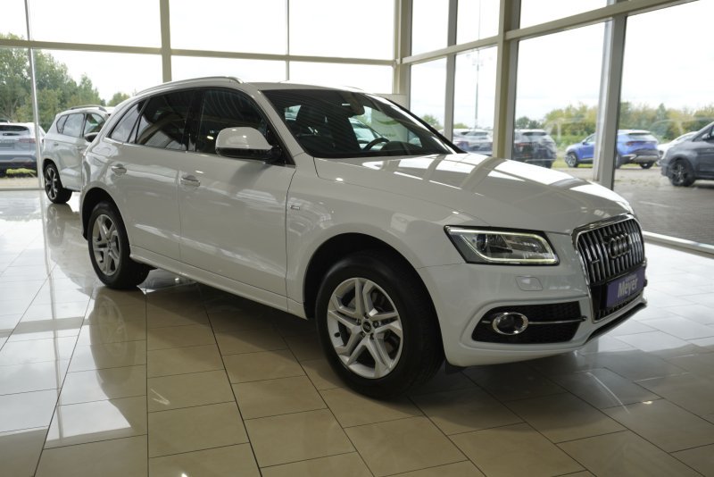 Audi Q5 S-Line 2,0TFSI Quattro Pano/Leder/Navi/Kamera