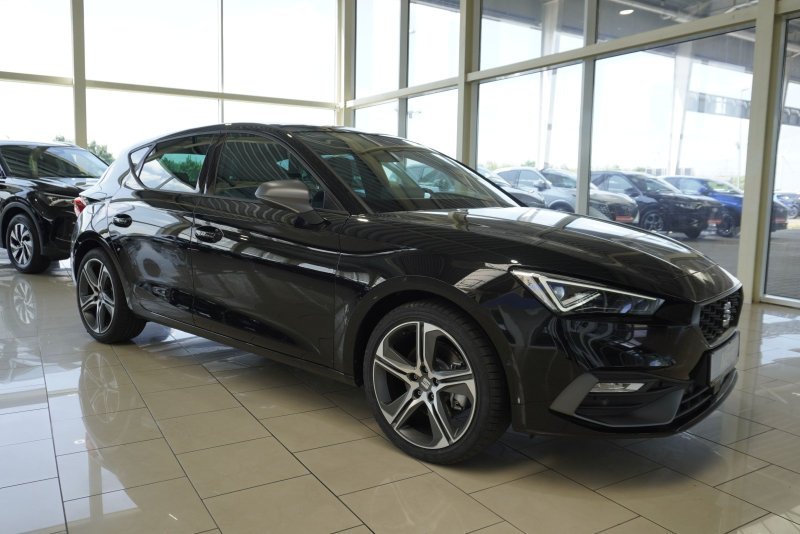 SEAT Leon FR 2,0TDI DSG aAHK/Pano/Matrix/Navi/DCC/Kamera   **