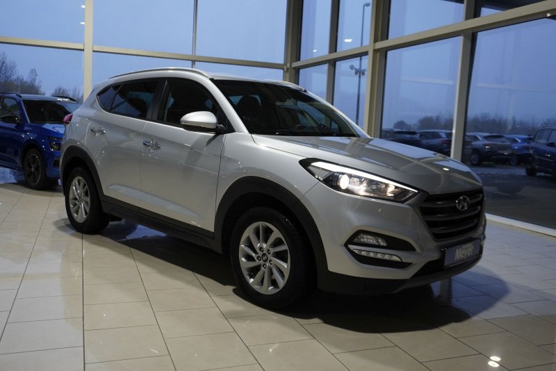 Hyundai TUCSON 1.6 177PS AWD Aut.Navi/Kamera/Winterp