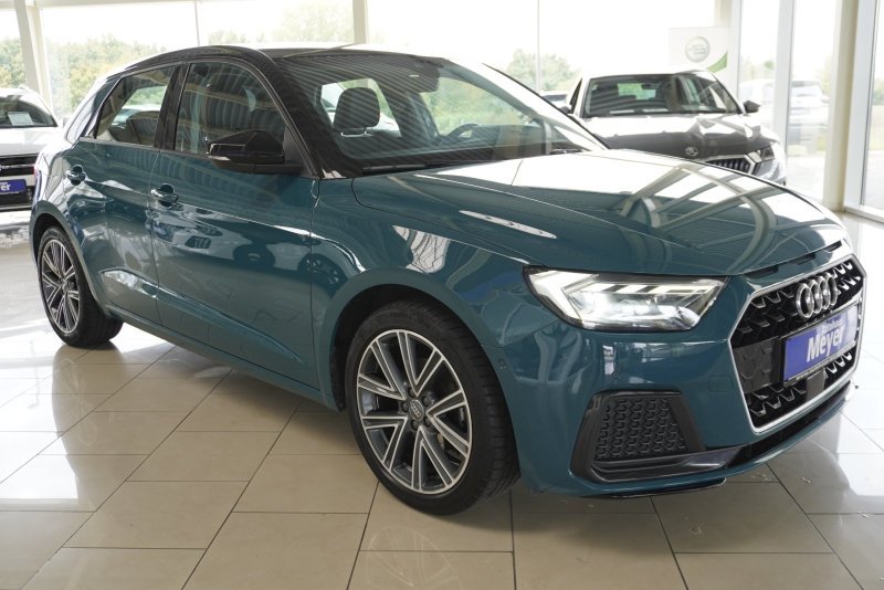 Audi A1 Sportback 30TFSI S-tronic Voll-LED/Navi/Kamera/ACC