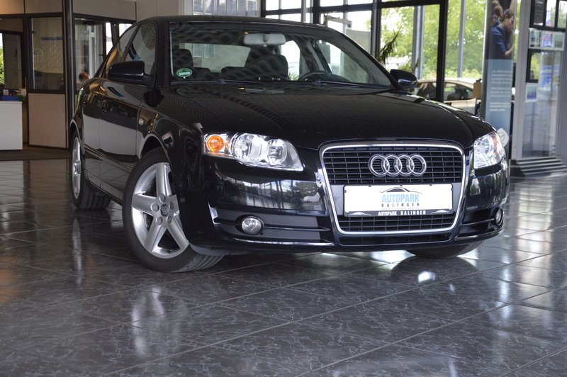 Audi A4 2.0 TDI  PDC Klima Automatik Navi