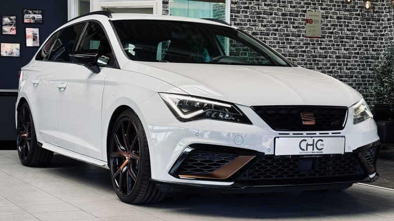 Seat Leon ST Cupra R 300 4Drive |Carbon|Kamera|Beats|ACC|