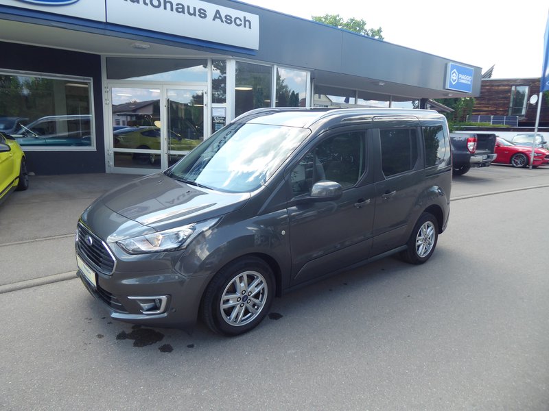 Ford Tourneo Connect Titanium aus 1. Hand