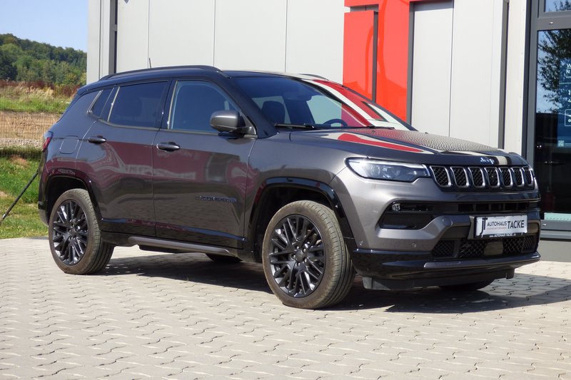 Jeep Compass 80th Anniversary Plug-In Hybrid 4WD 8 fach bereift