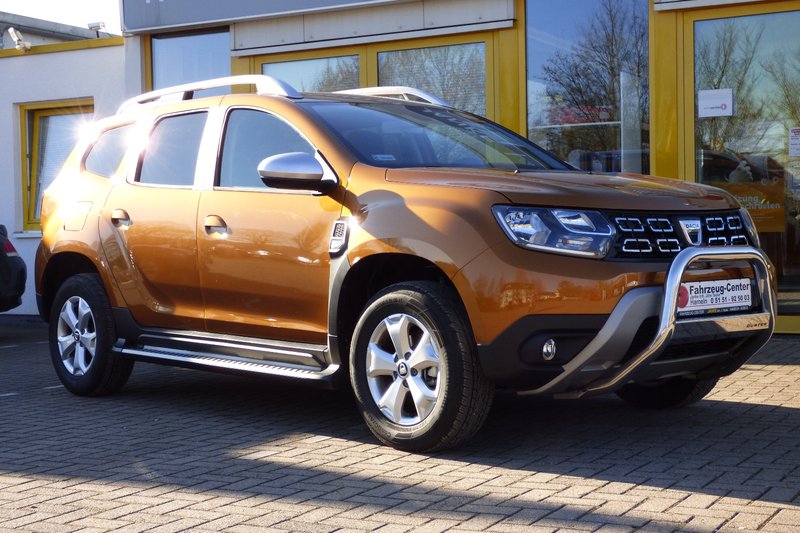 Dacia Duster SCe 115 Trittbretter, Frontbügel, PDC