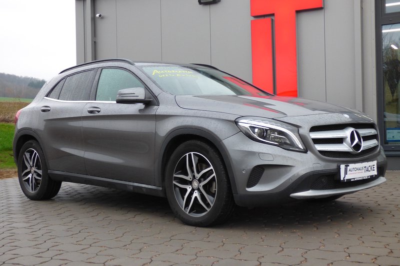 Mercedes-Benz GLA 250  7G-DCT Style
