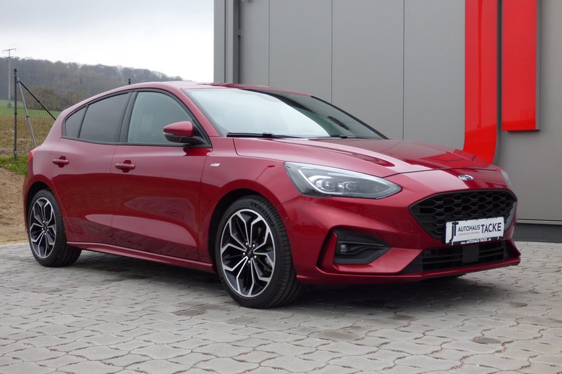 Ford ST-Line 18" Alufelgen, LED-Scheinwerfer, Kamera