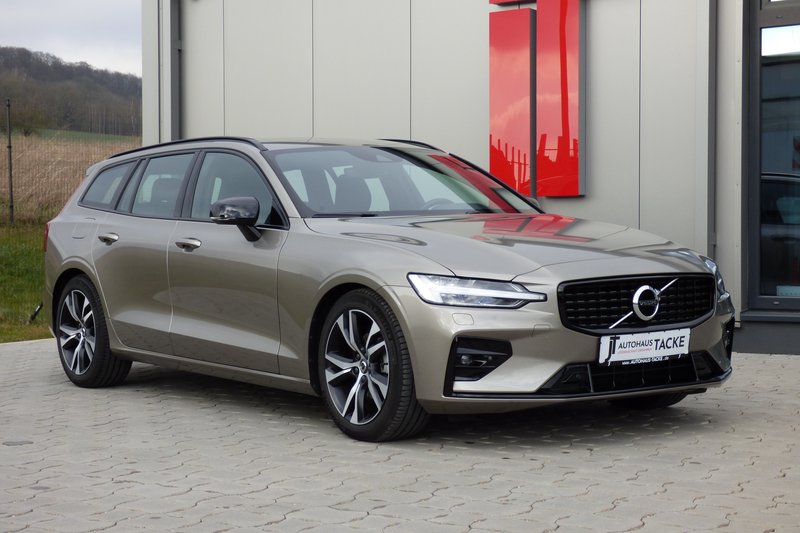 Volvo V60 Kombi R-Design Mildhybrid R Design B4 mit Winterpaket uvm