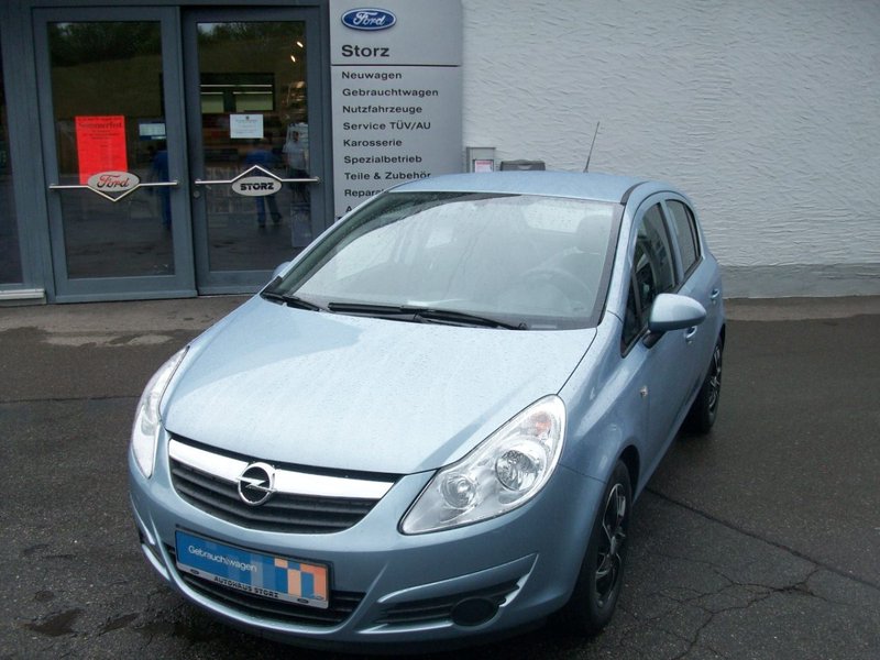 Opel Corsa D Edition used buy in Furtwangen Price 8490 eur - Int