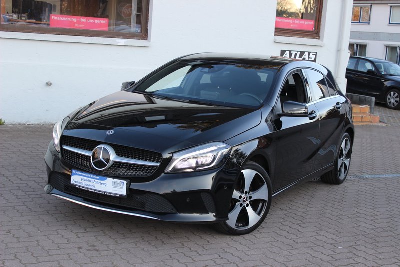 Mercedes-Benz A 220 CDI / d 4Matic DCT Urban Leder+Navi+Led