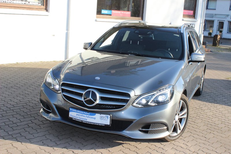 Mercedes-Benz E250 BlueTEC 4Matic AVANTGARDE Pano=Leder+LED+Navi