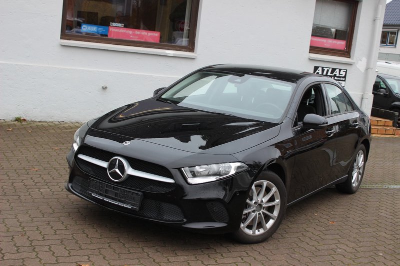 Mercedes-Benz A 250 e DCT Limousine MBUX=Navigation=Business-Paket