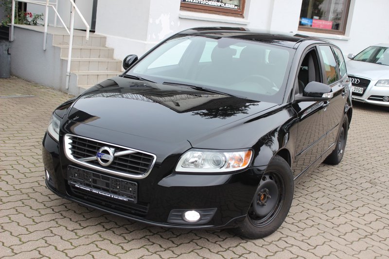 Volvo V50 Kombi D2 Business Edition Zahnriemen Neu!!