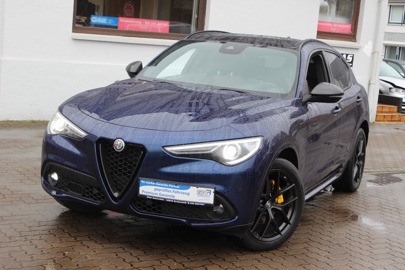 Alfa Romeo Stelvio Veloce Q4 Leder+Navi+Xenon+Panoramadach+20 ZOLL