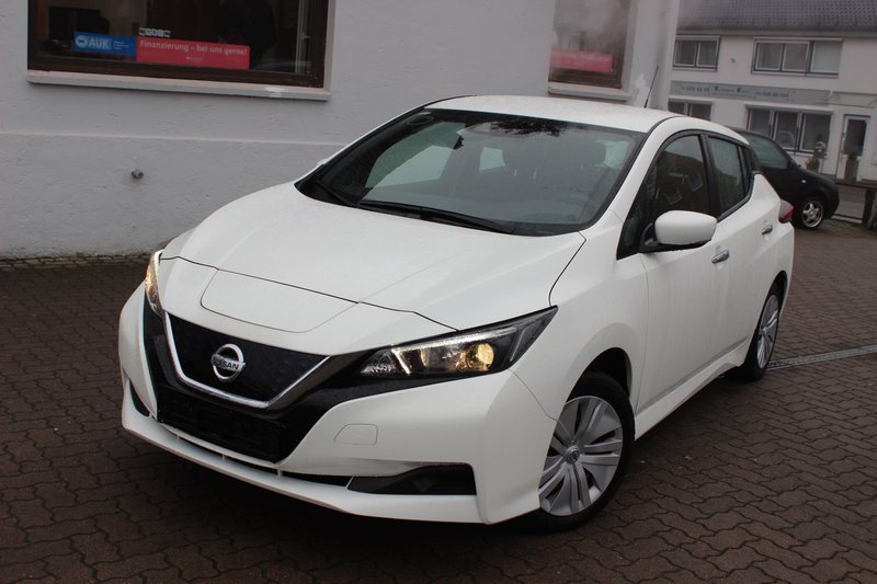 Nissan Leaf ZE1 40 kWh Automatik=40KWH=Regensensor