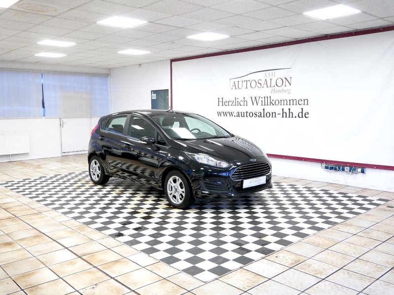 Ford Fiesta SYNC Edition AHK Winterpaket 4S Reifen MF