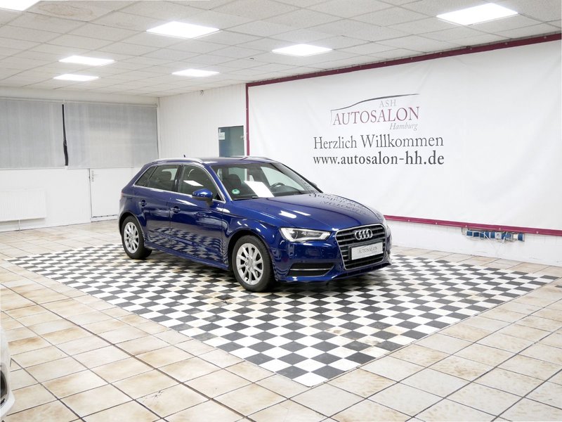 Audi A3 Attrac. ultra Sportb. 2Vorb Service Navi Xeno