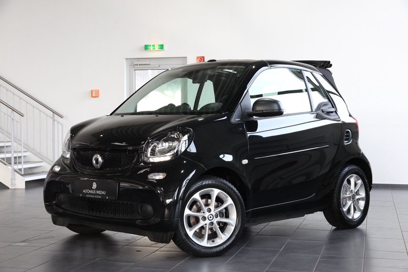 Smart fortwo cabrio  AUT NAV LED