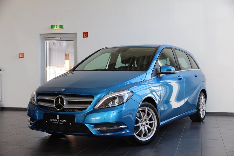 Mercedes-Benz B 220 4Matic  AUT NAVI XENON KAM