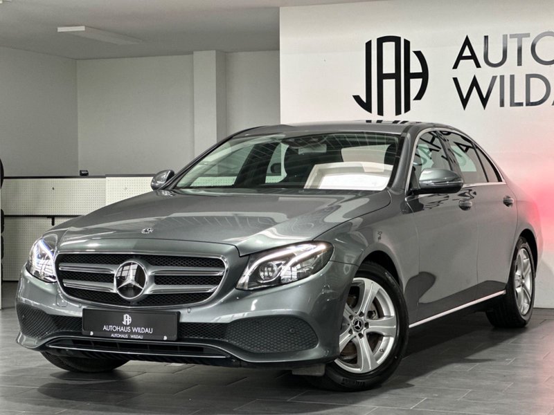 Mercedes-Benz E 200 *WIDESCREEN*AMBIENTE*AUT*LED*
