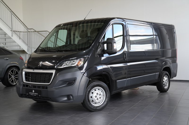 Peugeot Boxer Kasten 330 L2H1 Pro BlueHDi 130