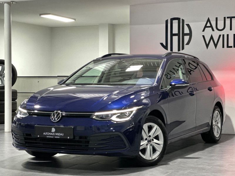 Volkswagen Golf VIII Variant Life*AUTOMATIK*AHK*STANDHZ*LED