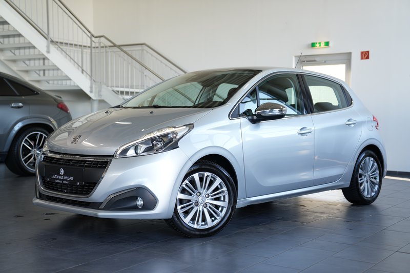 Peugeot 208 Allure  AUTOMATIK