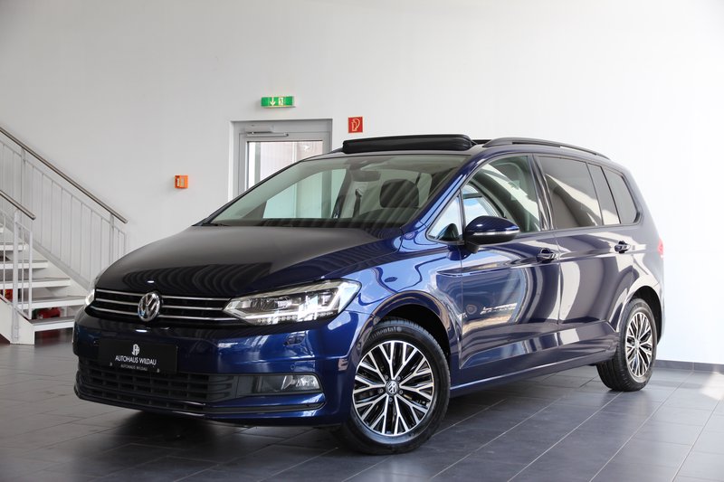Volkswagen Touran Comfortline BMT/Start-Stopp  PANO CARPLAY ACC