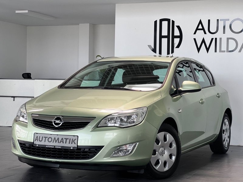 Opel Astra J Lim. 5-trg. Edition
