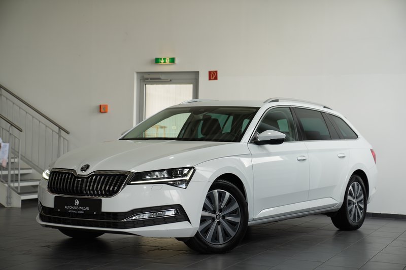 Skoda Superb Combi Style  AUTOMATIK MEMORY ACC